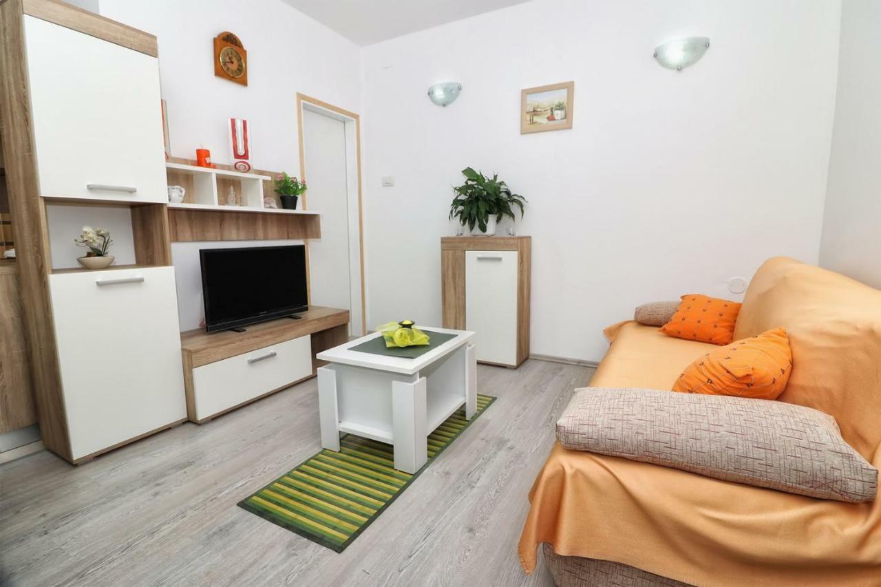 Apartment Edi Pula Exterior foto