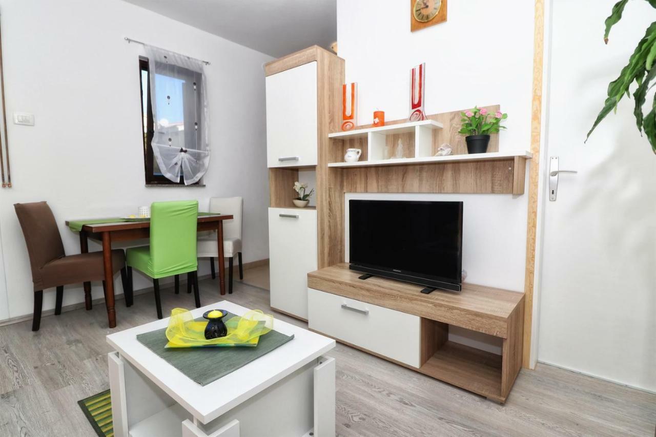 Apartment Edi Pula Exterior foto